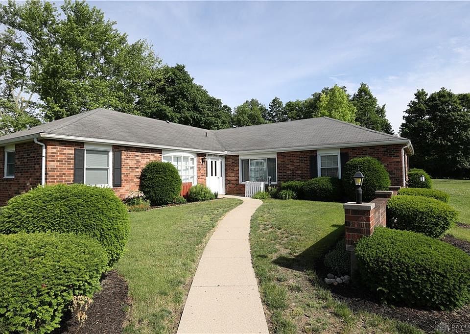 1st image of 8467 N Bennett Dr