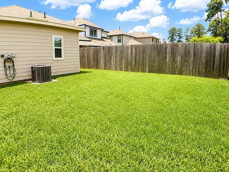 124 Camelot Place Ct — Photo 29