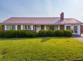 1030 N 5th St, Wytheville, VA 24382