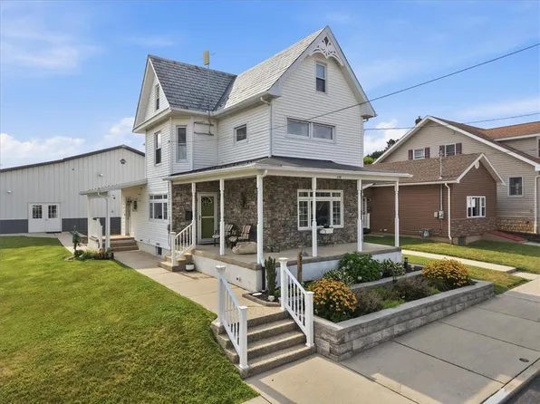 238 N 7th St, Lehighton, PA 18235