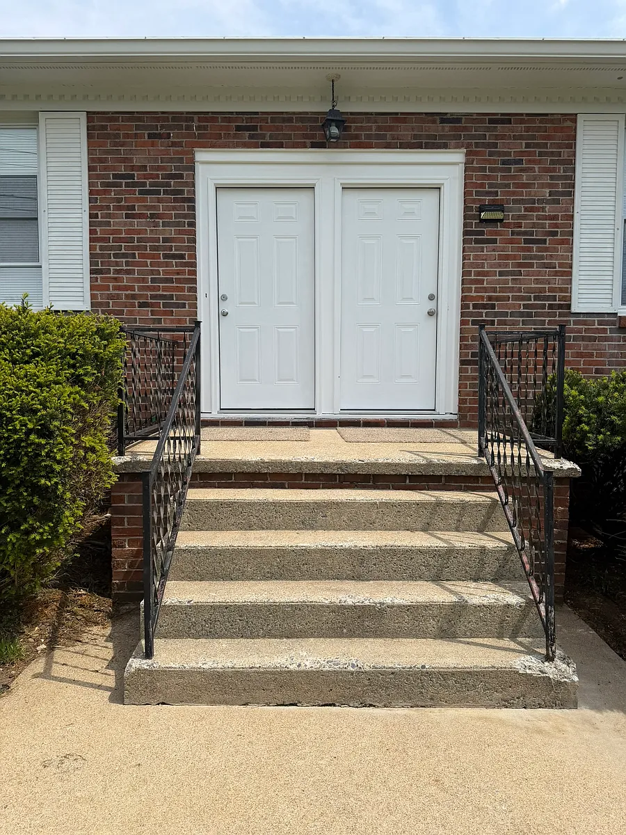 Building Photo - 223 Wildwood Dr #2