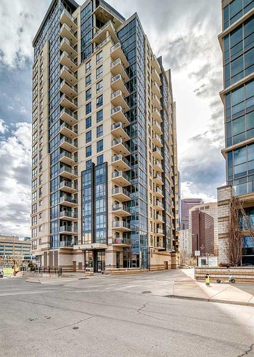 1st image of 325 NE 3rd St SE #1310
