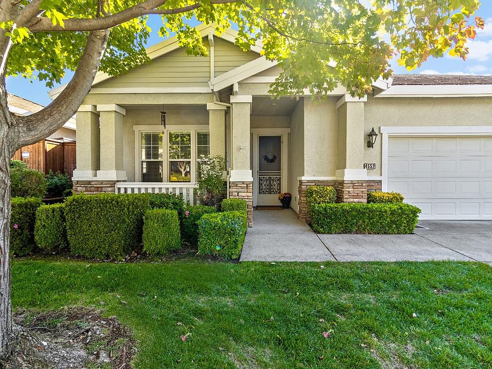 1st image of 4552 Scenic Dr