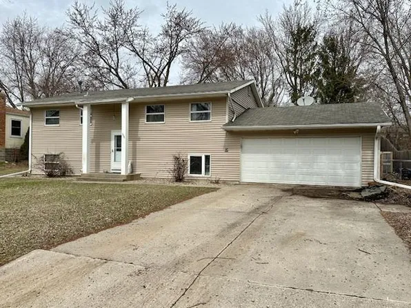 350 16th St NE, Owatonna, MN 55060