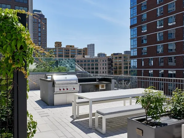 160 Front Street image 39 of 54