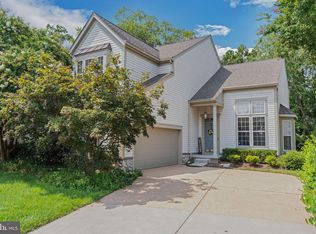 12504 Fox View Way, Reston, VA 20191