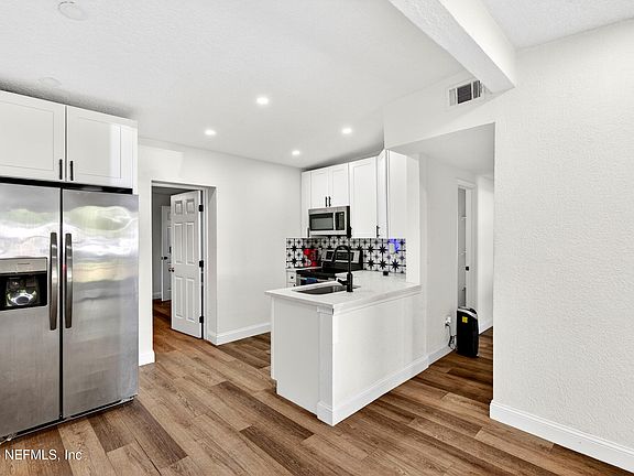 5th image of 5671 VERBENA Road