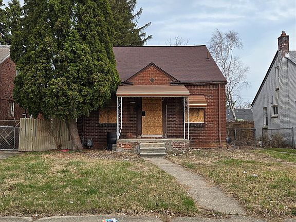 2nd image of 19182 Hickory St