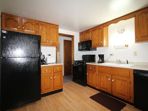 5th image of 133 E Greenwood Ave