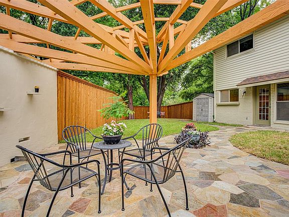 3rd image of 9002 Summer Glen Ln