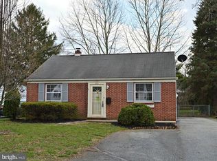212 Elizabeth Dr, Lancaster, PA