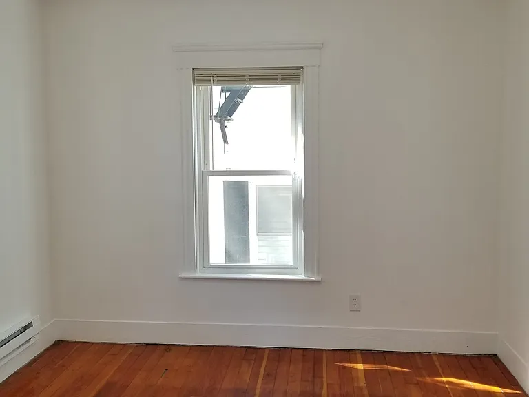  583 Willow St 2F AllNew 2ndFlr 2B/1B Granite Hardwoods PetsOK Prkg — Photo 19