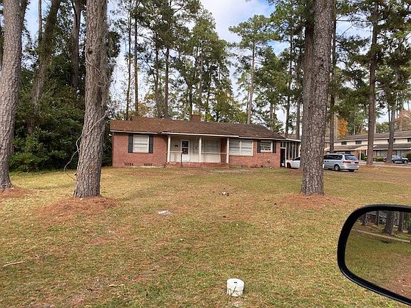 3rd image of 700 Etal Baytree Drive & Wainwright