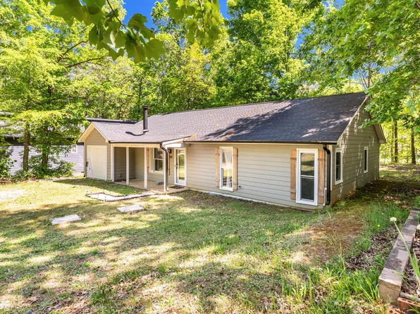 106 Blackfoot Dr, Louisburg, NC 27549