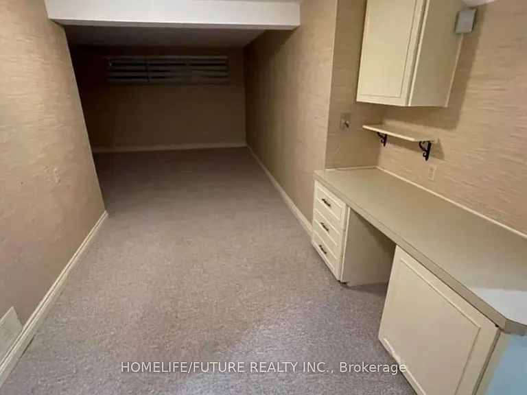 23 Shaddock Cres #BASEMENT — Photo 9