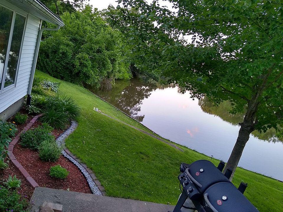 2nd image of 34 Lockhart Dr