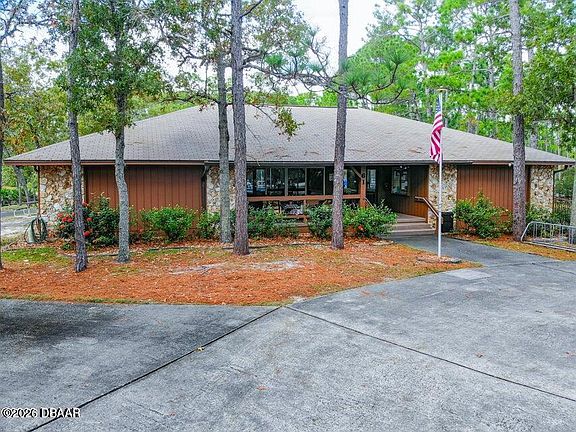 5th image of 114 Rustic Pond Rd