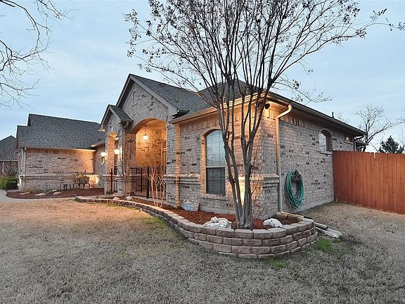 2nd image of 2304 Dartford Dr