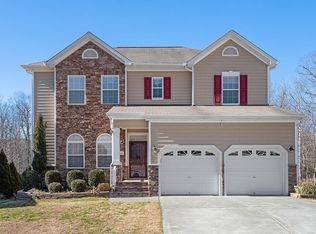 928 Shefford Town Dr, Rolesville, NC 27571