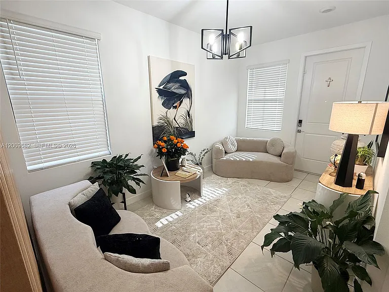179 NE 13th Ave #179 — Photo 5