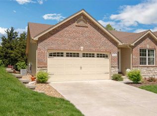 1024 Windsor Crest Ct, Saint Peters, MO 63376