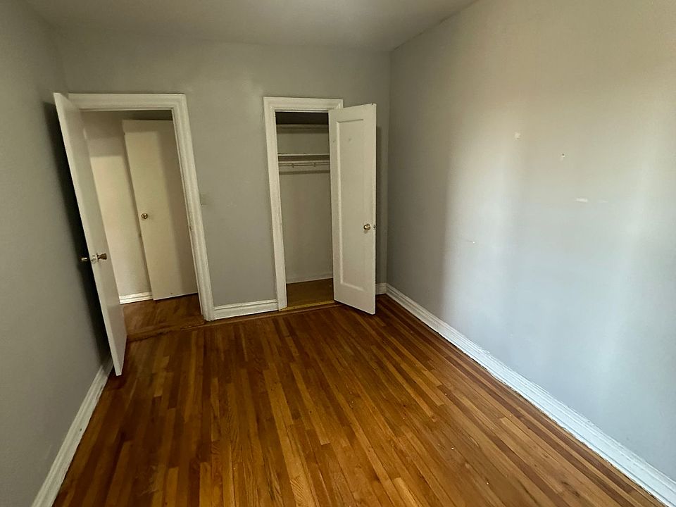 2nd image of 1970 Walton Ave