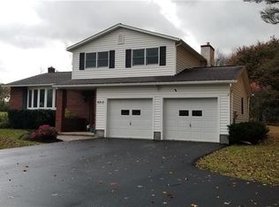 8212 Caughdenoy Rd, Clay, NY 13041