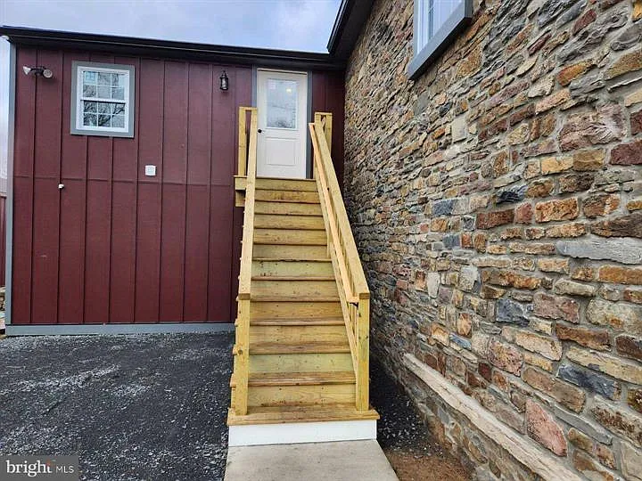 Building Photo - 4844 Old Easton Rd #2