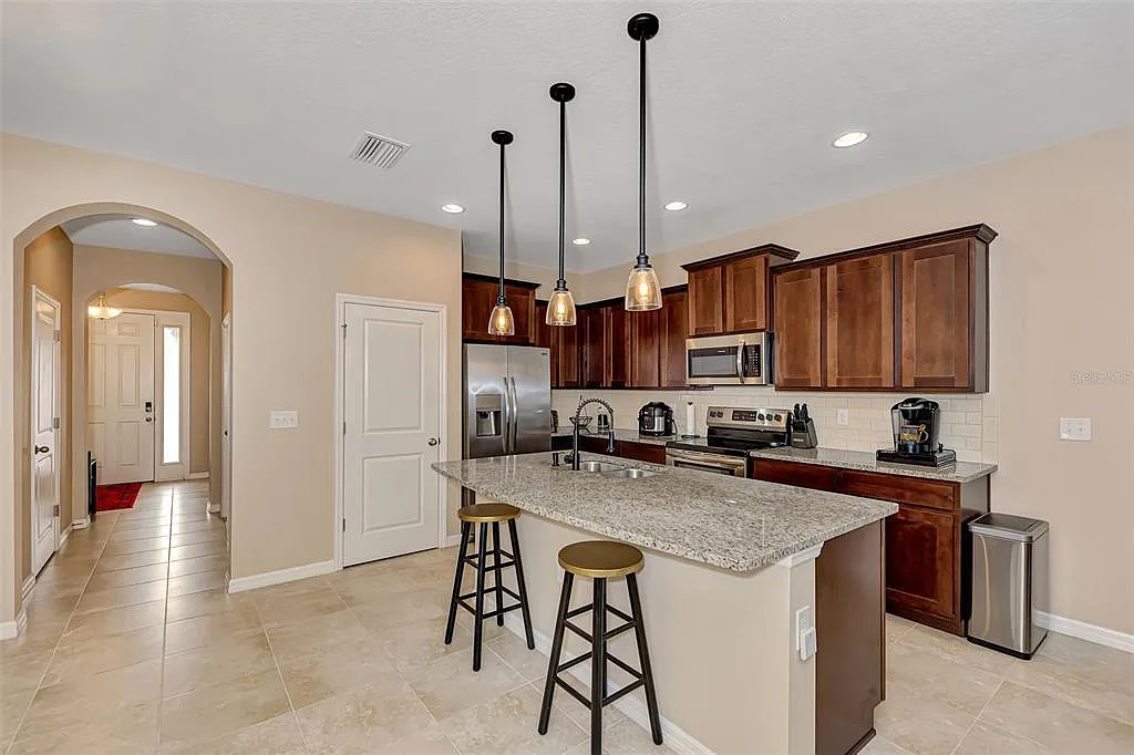 8652 Ice Wine St — Photo 3