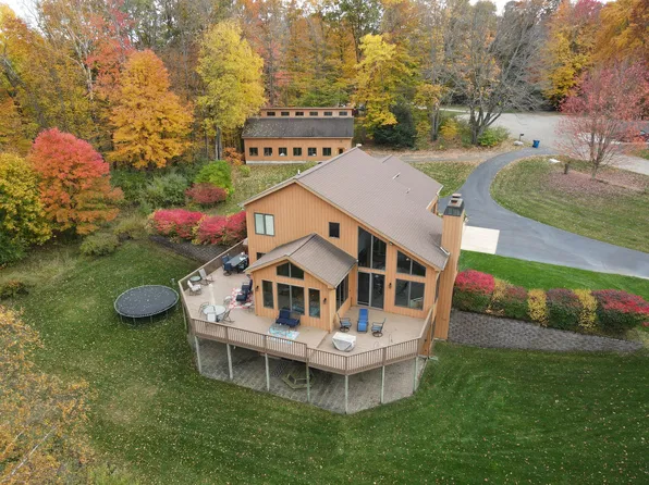 5336 W Riverside Ln, Ludington, MI 49431