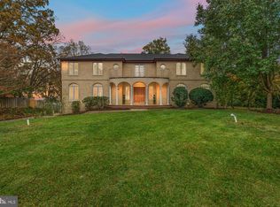 3901 Belle Rive Ter, Alexandria, VA 22309