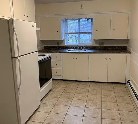 3rd image of 111 N Broadway St #204