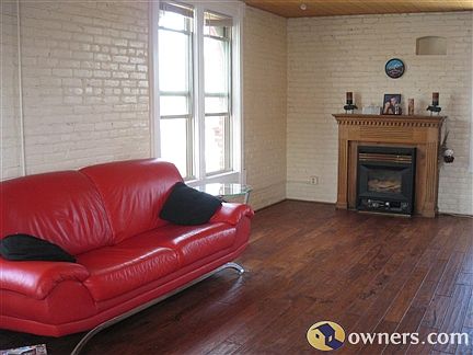 3rd floor loft living room