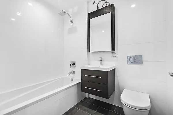 Rented by Avenue Sotheby's International Realty | media 13