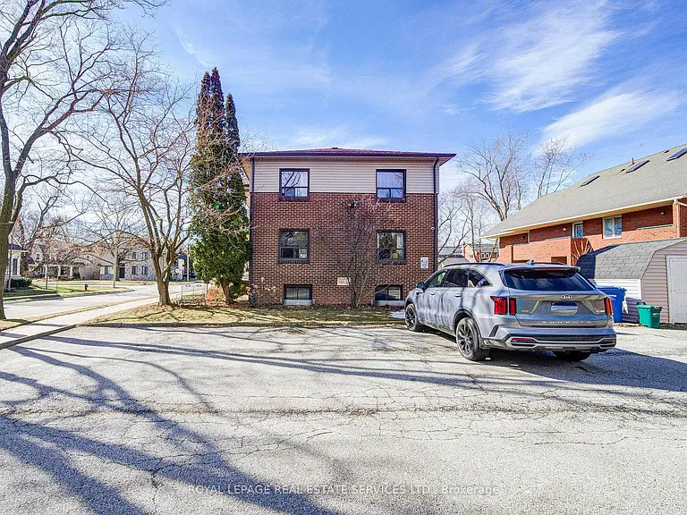 2329 Belyea St #3 — Photo 19