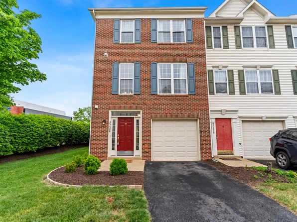 45426 Clarkes Crossing Sq, Sterling, VA 20164