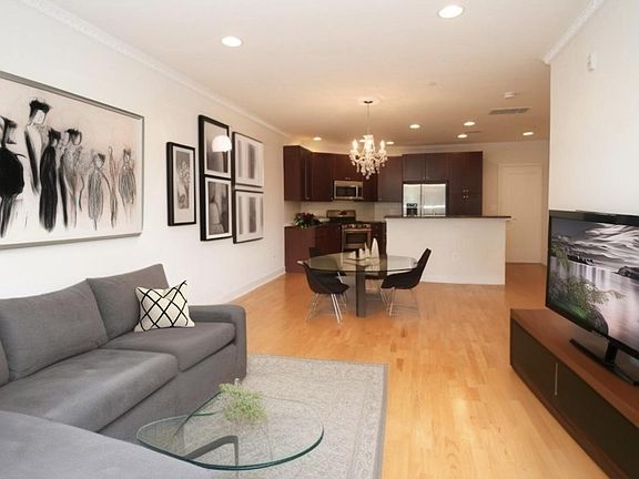 2nd image of 600 S 24th St #209A