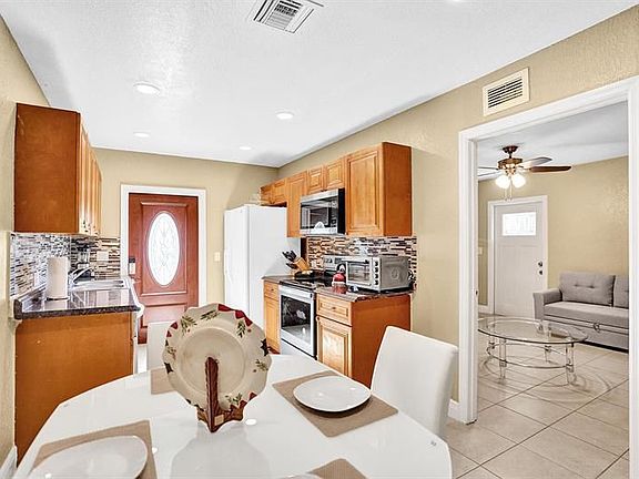 3rd image of 2349 Seminole Blvd