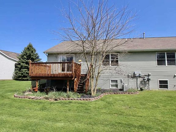3rd image of 9071 Luea Ln