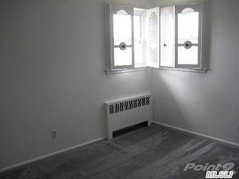 2nd image of 529 Bayview Ave