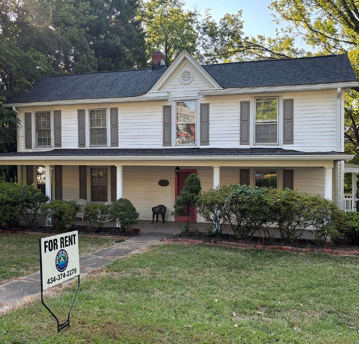 4 bed, 2.0 bath, $1,850 — Photo 1