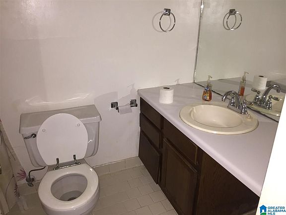 2nd image of 3109 Chase Ln NE #3109