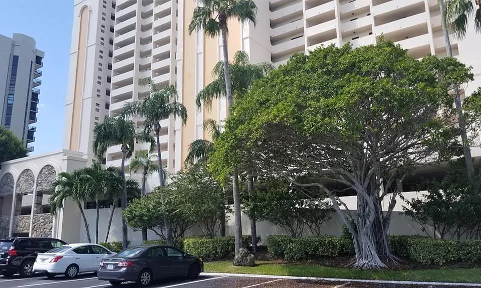 1270 Gulf Blvd #302