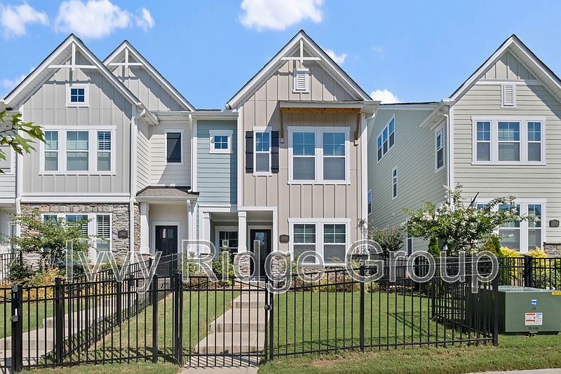 1st image of 2538 Lydia Ave Unit 1