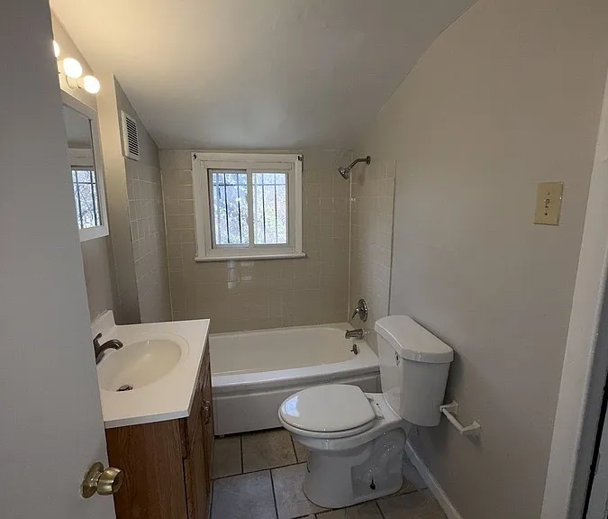 3417 Storer Ave — Photo 12