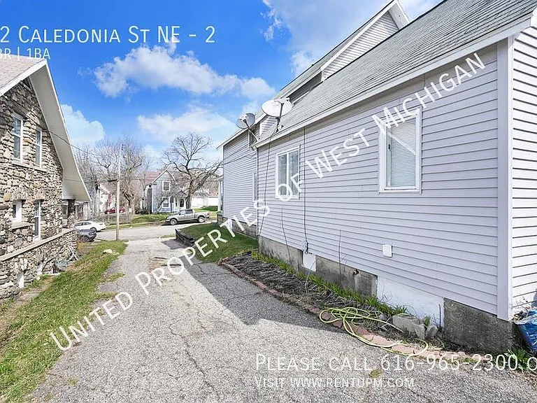 42 Caledonia St NE #2 — Photo 15