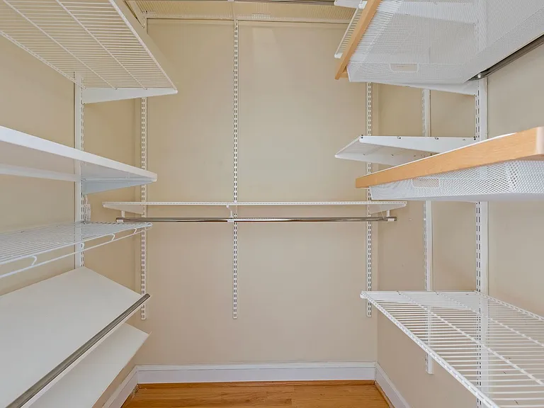 45 R St NW #2 — Photo 20