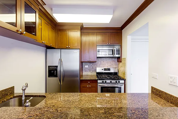 Rented by Compass | media 14