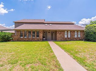 4615 Lake Park Dr, Arlington, TX 76016