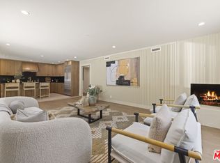 11268 Dona Lola Dr, Studio City, CA 91604